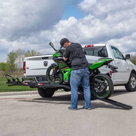 🌟 New 600 Lb Heavy Duty Motorcycle Dirt Bike Scooter Hitch Carrier – $299 (Holds 600 lb.🔥High-quality Steel🔥Lifetime Warranty)